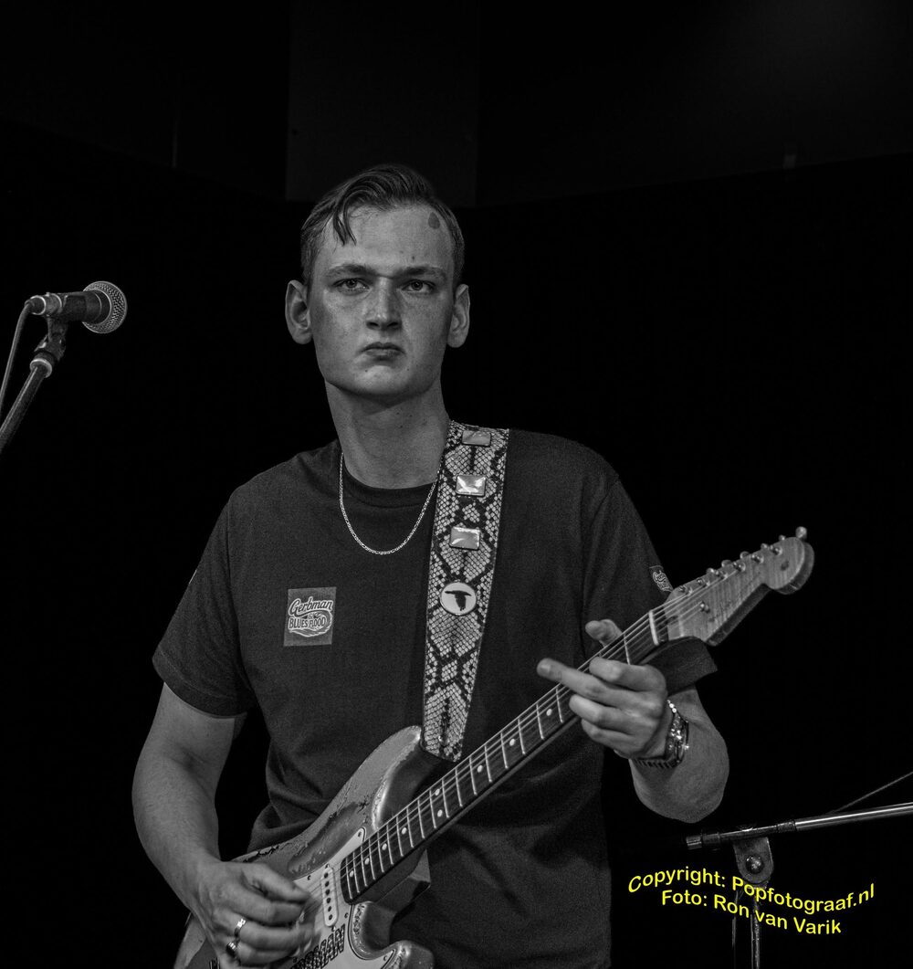 A New Beginning for Bluezy — and a First Encounter with Gerbman & Blues Flood