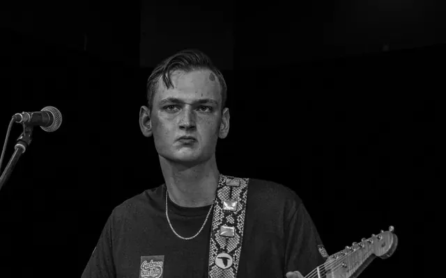 Ein Neuanfang für Bluezy — und eine erste Begegnung mit Gerbman & Blues Flood