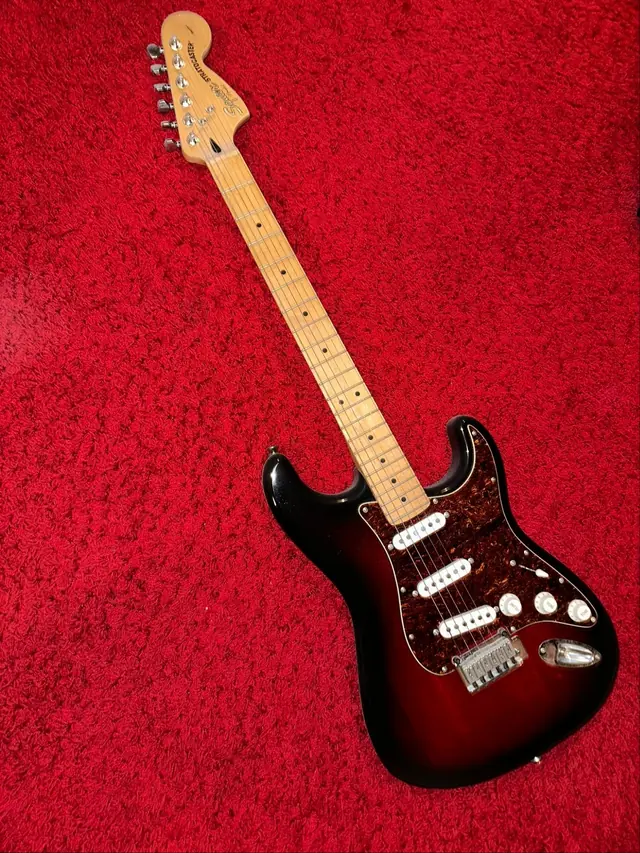 Squier Stratocaster Starter Pack