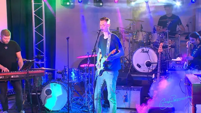 Gerbman interpretando Scars en directo en De Eendrachtshoeve, Zuid-Beijerland